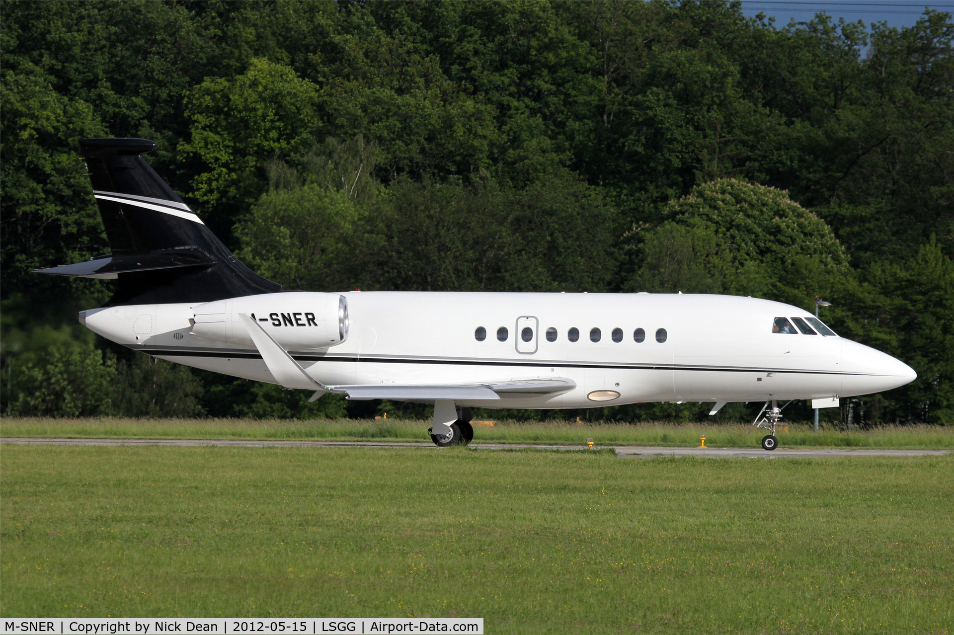 M-SNER, 2006 Dassault Falcon 2000EX C/N 95, LSGG/GVA EBACE 2012