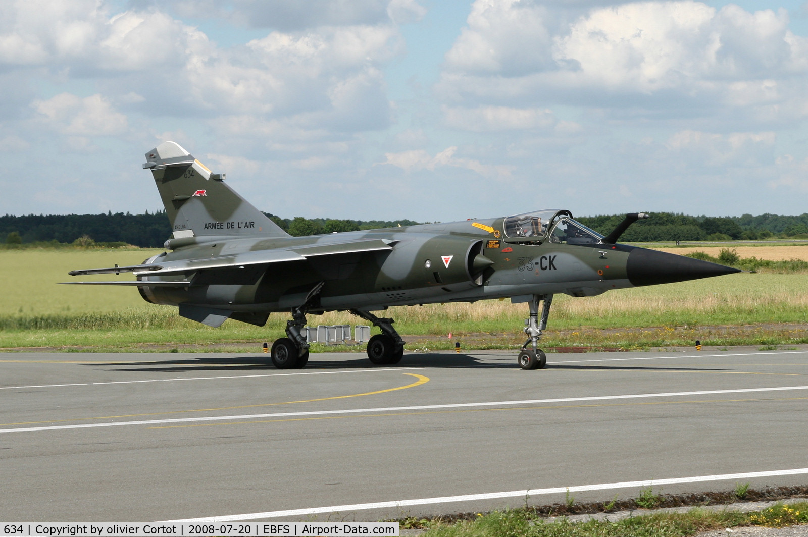 634, Dassault Mirage F.1CR C/N 634, 33-Ck at that time, the fresh paint makes the aircraft look like new !