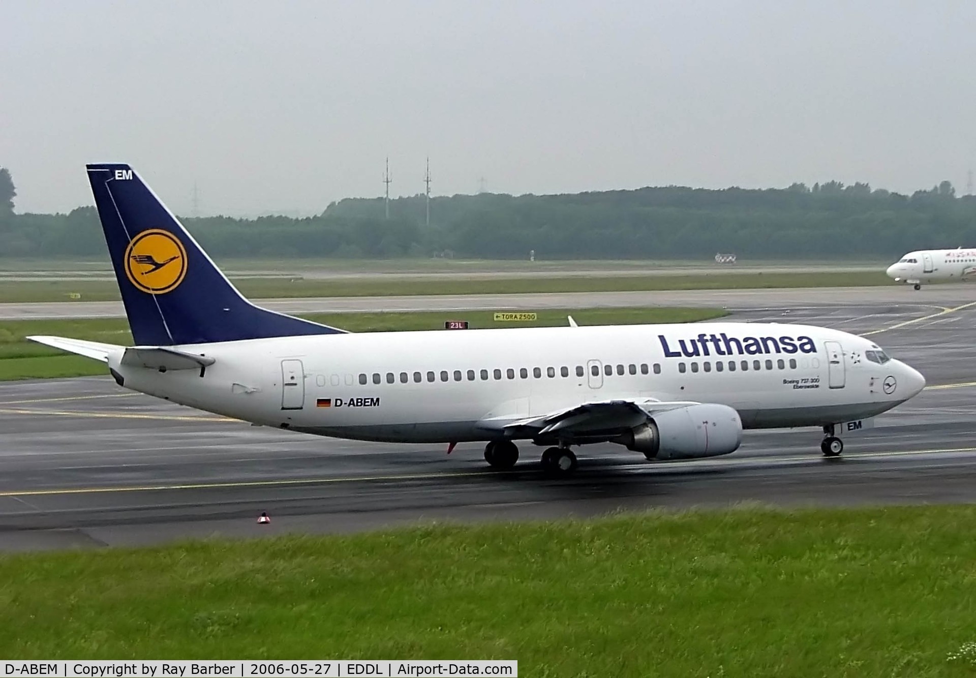 D-ABEM, 1991 Boeing 737-330 C/N 25416, Boeing 737-330 [25416] (Lufthansa) Dusseldorf~D 27/05/2006