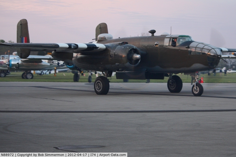 N88972, 1943 North American B-25D Mitchell C/N 100-23644, Departing Urbana, Ohio during the B-25 Gathering and Doolittle Reunion.