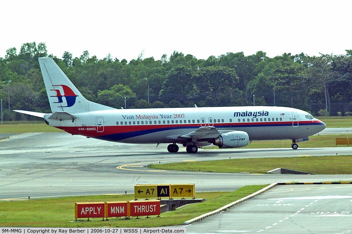 9M-MMG, 1992 Boeing 737-4H6 C/N 26467, Boeing 737-4H6 [26467] (Malaysia Airlines) Singapore-Changi~9V 27/10/2006