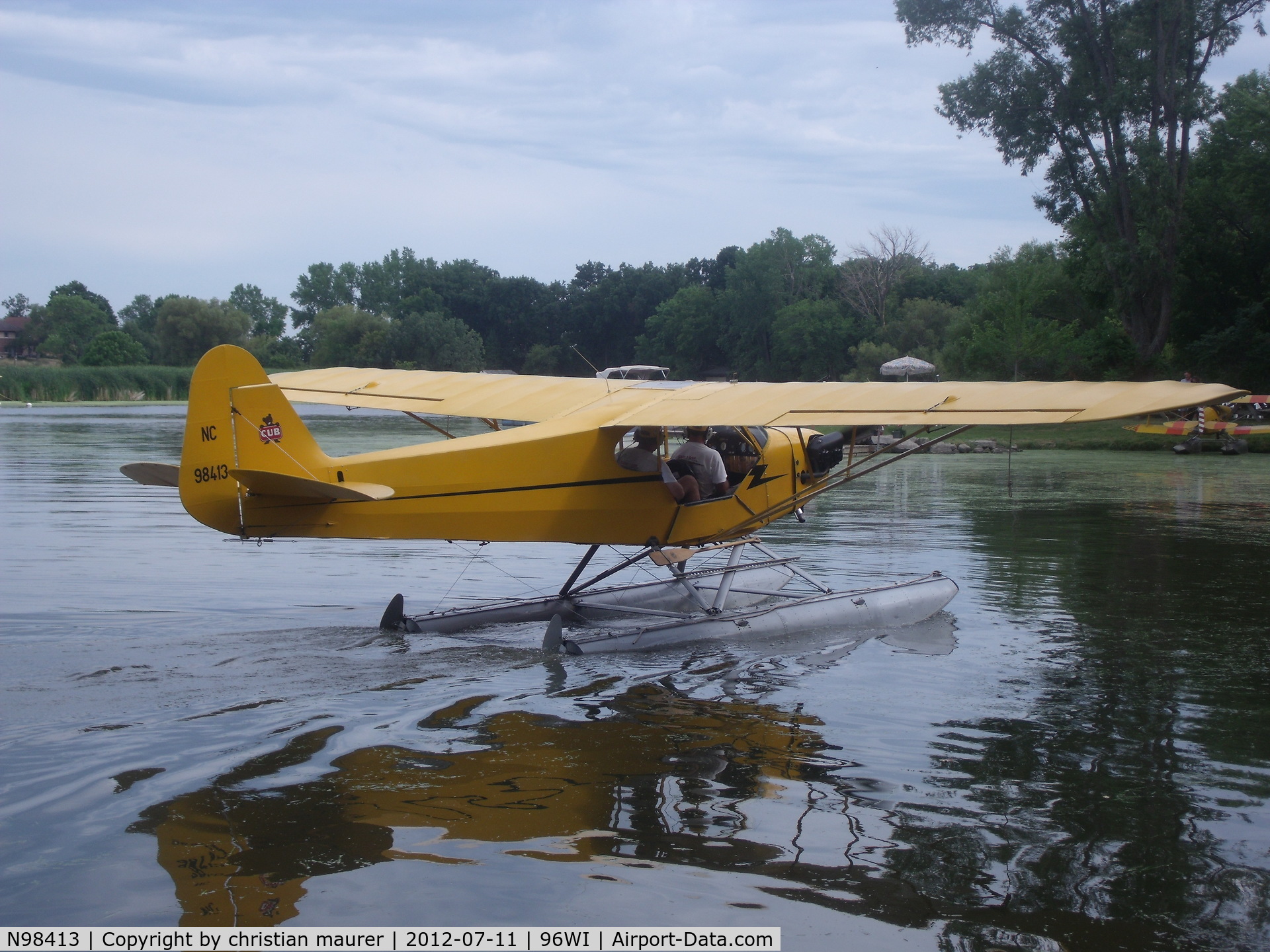 N98413, 1946 Piper J3C-65 Cub Cub C/N 18603, float plane piper cub