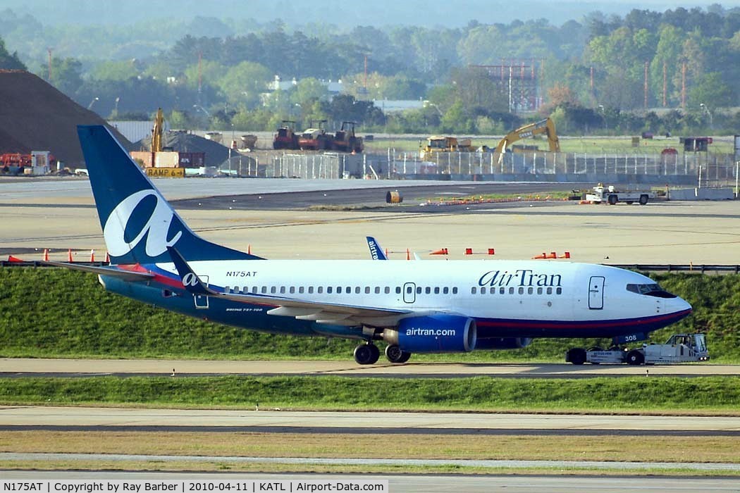 N175AT, 2004 Boeing 737-76N C/N 32652, Boeing 737-76N [32652] (AirTran Airways) Atlanta~N 11/04/2010. Under tow to stands.