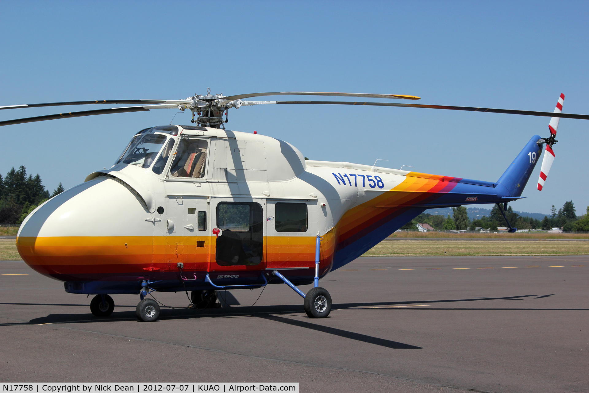 N17758, 1996 Sikorsky S-55 C/N V55-396T, KUAO/UAO