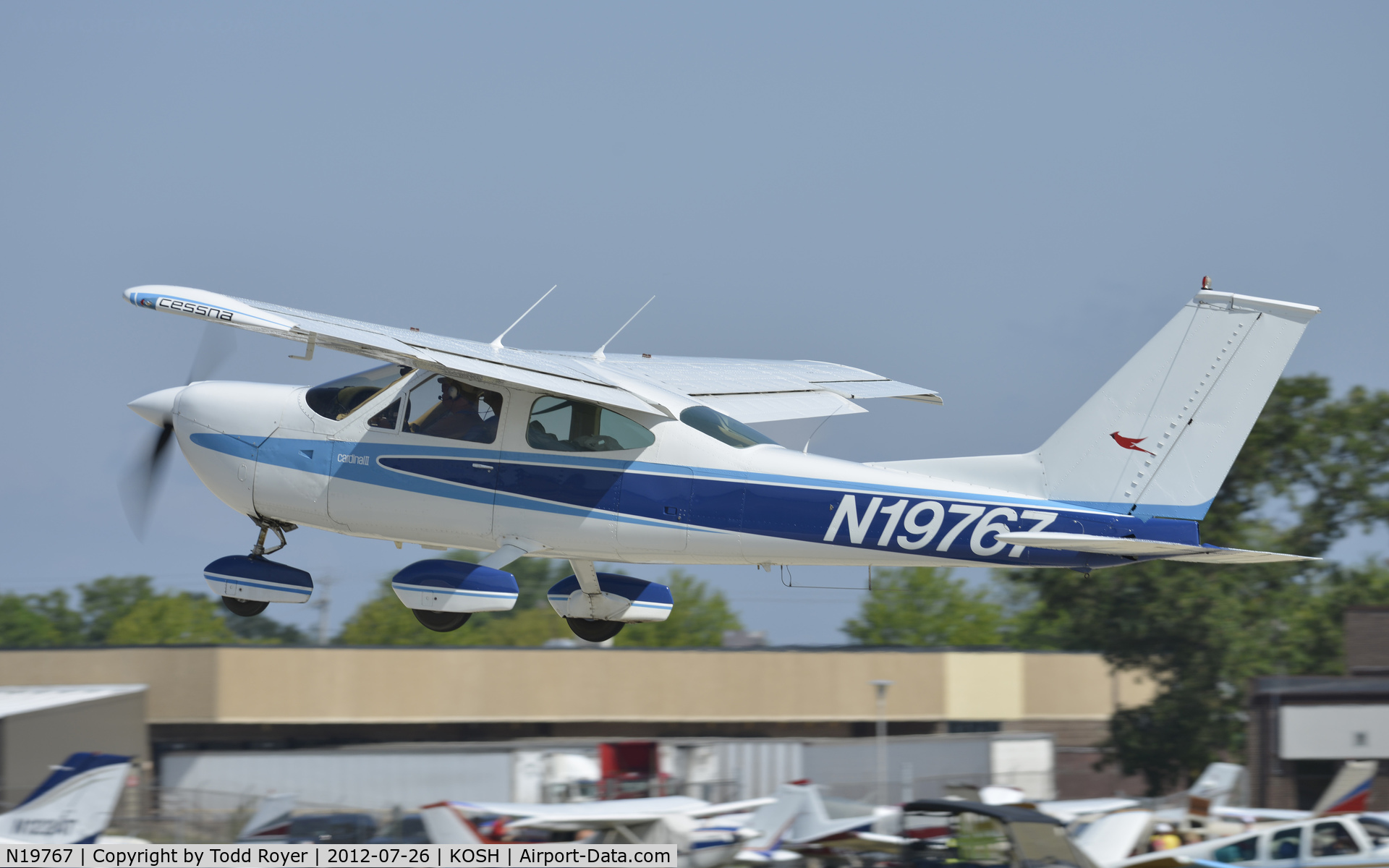 N19767, 1976 Cessna 177B Cardinal C/N 17702593, Airventure 2012