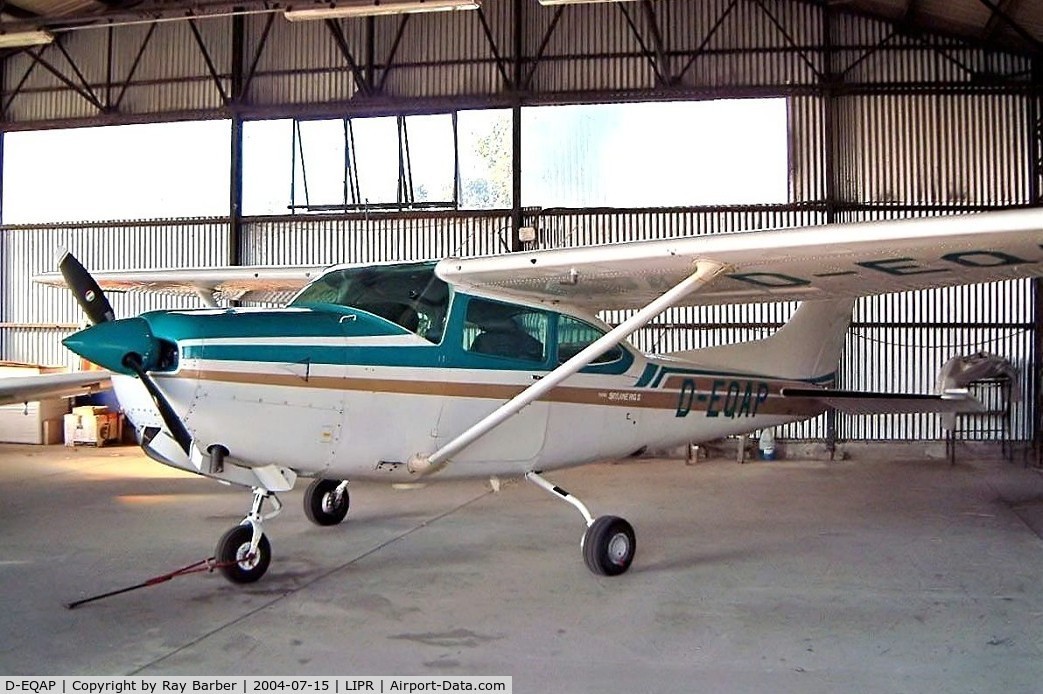 D-EQAP, Cessna TR182 Turbo Skylane RG C/N R18201179, Cessna TR.182 Turbo Skylane RG II [R182-01179]  Rimini~I 15/07/2004
