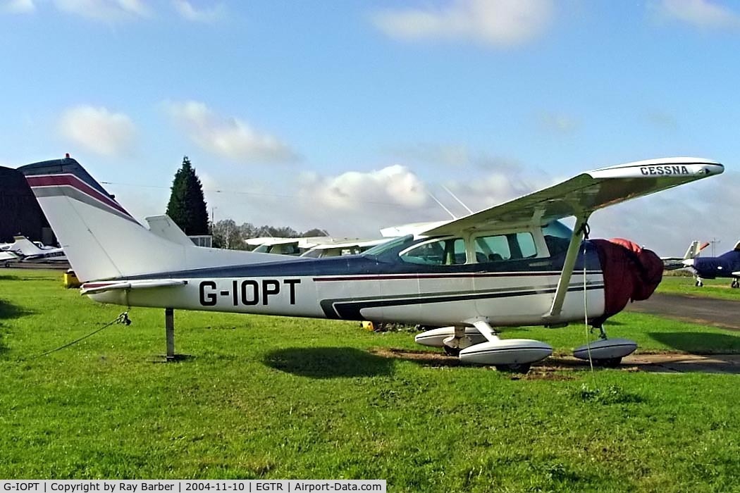 G-IOPT, 1973 Cessna 182P Skylane C/N 18261731, IOPT   Cessna 182P Skylane [182-61731] Elstree~G 10/11/2004