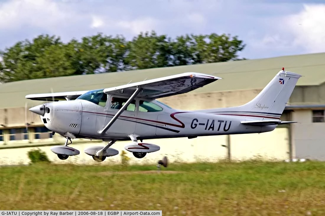 G-IATU, 1973 Cessna 182P Skylane C/N 182-61436, Cessna 182P Skylane [182-61436] Kemble~G 18/08/2006