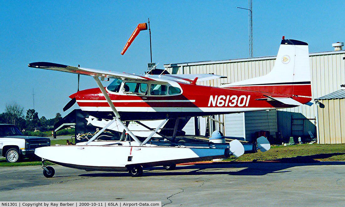 N61301, 1980 Cessna A185F Skywagon 185 C/N 18504144, Cessna A.185F Skywagon 185 [185-04144] Belle Chasse~N 11/10/2000