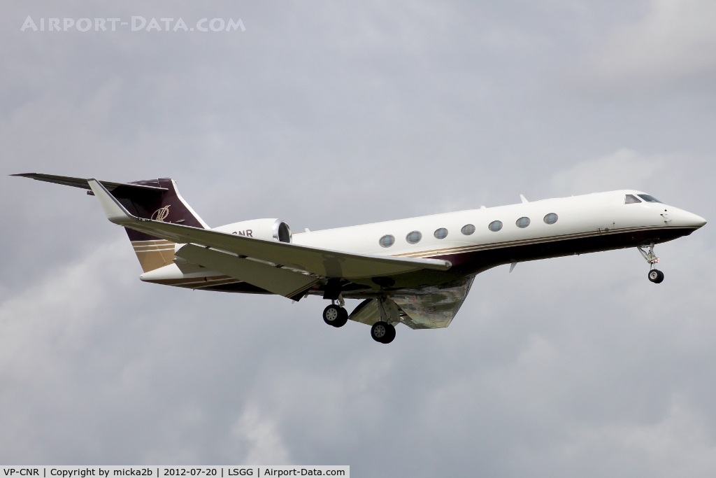 VP-CNR, 2006 Gulfstream Aerospace GV-SP (G550) C/N 5113, Landing