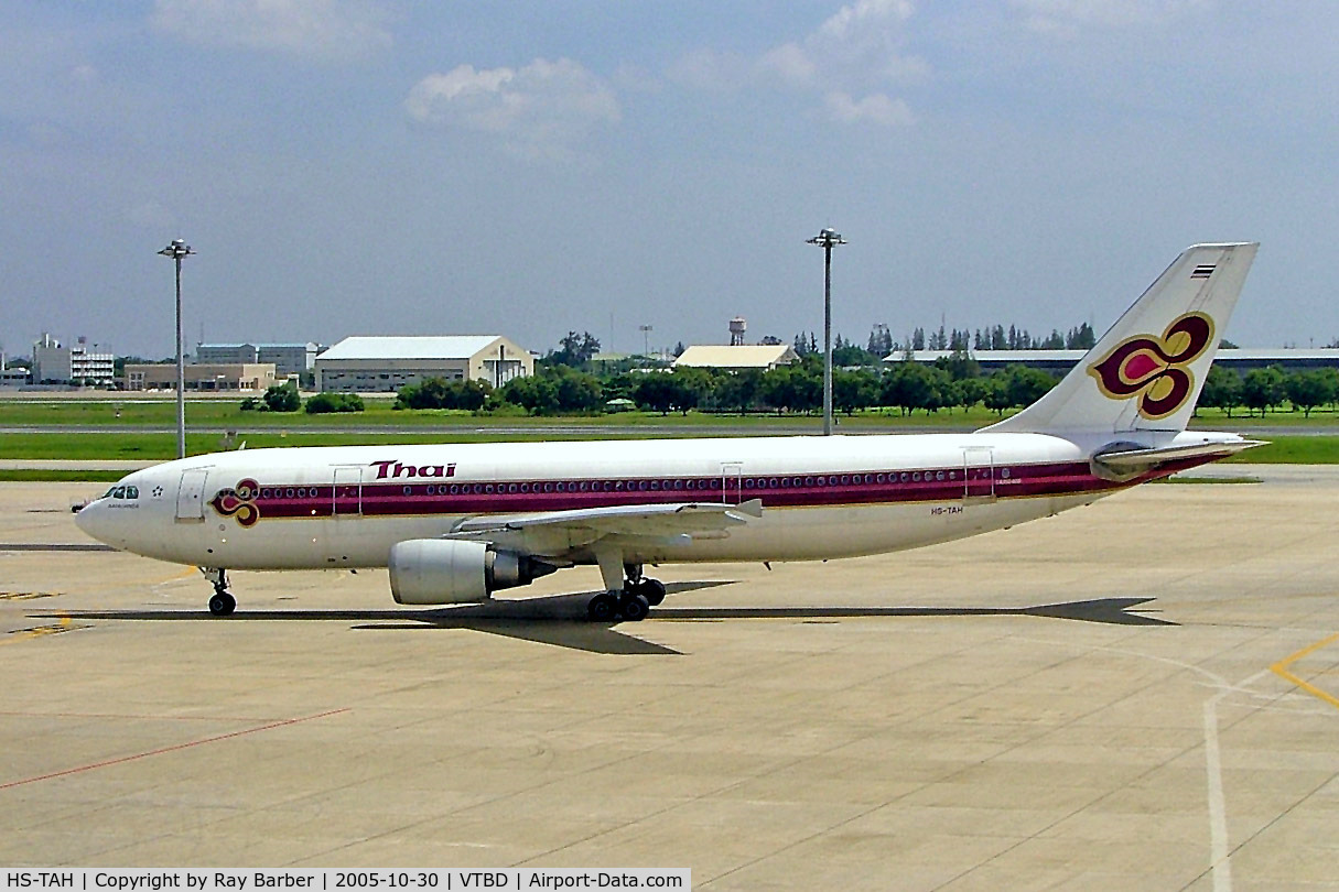 HS-TAH, 1989 Airbus A300B4-605R C/N 518, Airbus A300B4-605R [518] (Thai Airways) Bangkok~HS 30/10/2005
