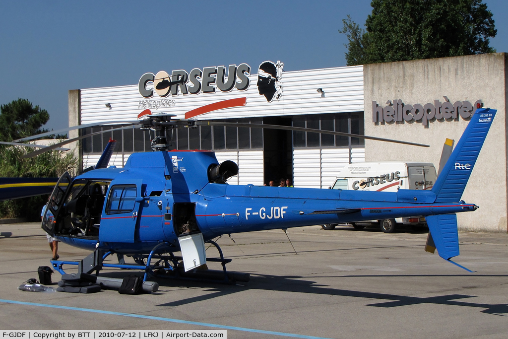 F-GJDF, Eurocopter AS-350B-2 Ecureuil Ecureuil C/N 2642, Preparing to aerials power lines control mission