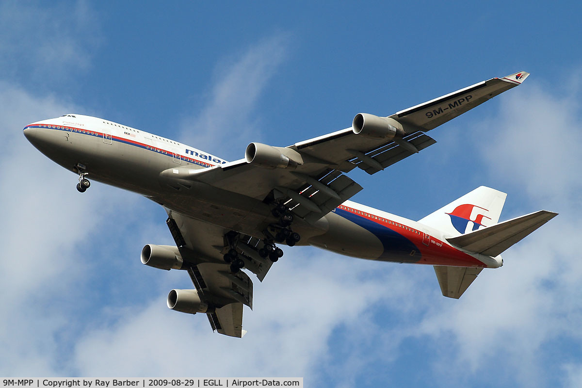 9M-MPP, 2002 Boeing 747-4H6 C/N 29900, Boeing 747-4H6 [29900] (Malaysia Airlines) Home~G 29/08/2009.