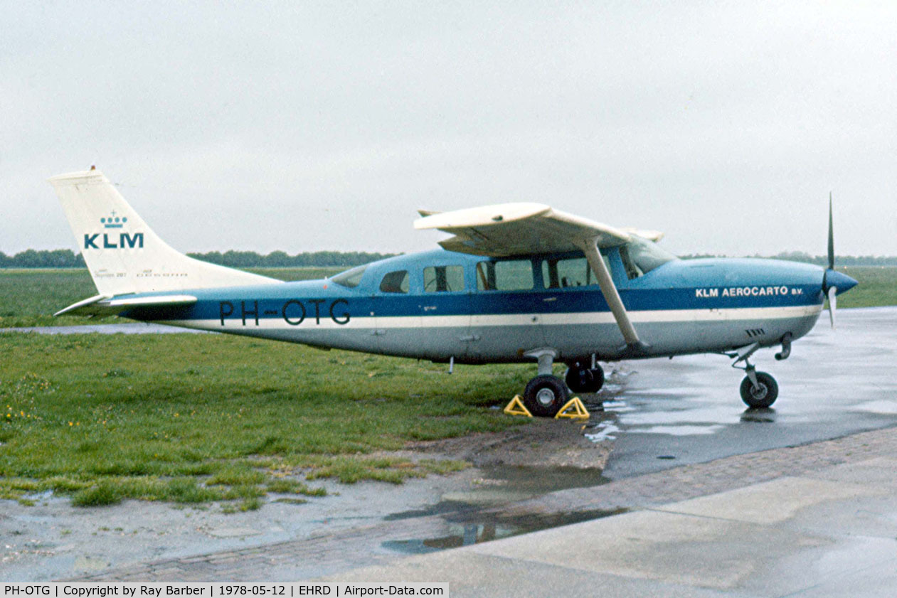 PH-OTG, 1972 Cessna T207 Turbo Skywagon C/N T207-00210, Cessna T.207A Turbo Stationair 7 [207-00210] Rotterdam~PH 12/05/1978. Image taken from a slide.