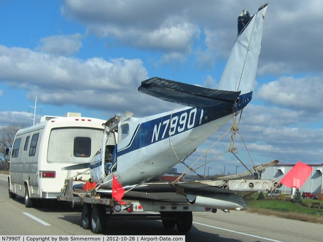N7990T, 1960 Cessna 175A Skylark C/N 56690, Spotted on I-90 northbound near Rockford, IL.