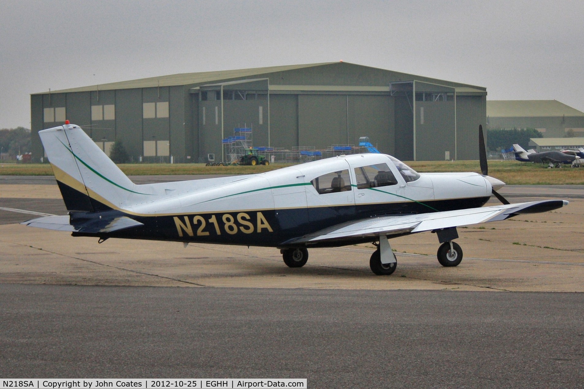 N218SA, 1960 Piper PA-24-250 Comanche C/N 24-1877, Visitor to Bournemouth Handling