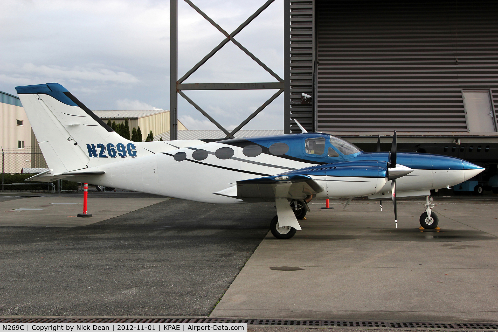N269C, Cessna 421C Golden Eagle C/N 421C0170, KPAE/PAE