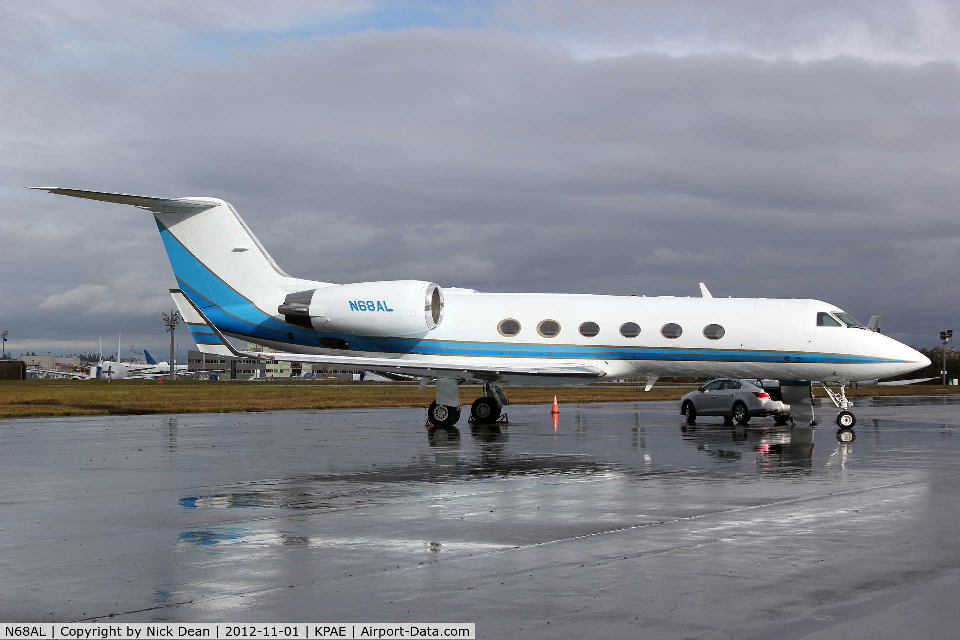 N68AL, 1992 Gulfstream Aerospace G-IV C/N 1198, KPAE/PAE