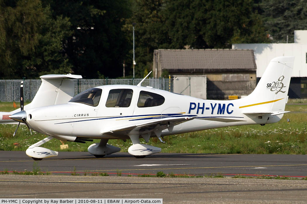 PH-YMC, 2005 Cirrus SR20 G2 C/N 1539, Cirrus Design SR-20 G2 [1539] Antwerp-Deurne~OO 11/08/2010