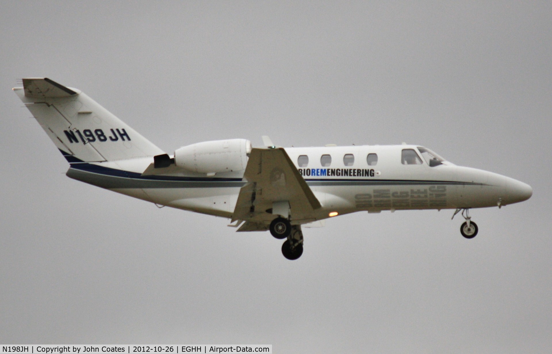 N198JH, 1998 Cessna 525 CitationJet C/N 525-0265, Arriving to Citation Centre