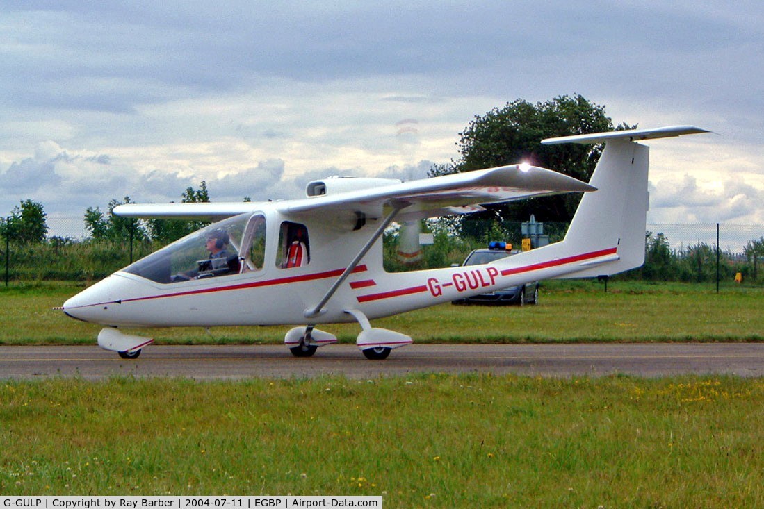 G-GULP, 2002 Iniziative Industriali Italiane Sky Arrow 650T C/N PFA 298-13664, III Sky Arrow 650T [PFA 298-13664] Kemble~G 11/07/2004. Taxiing out for departure.