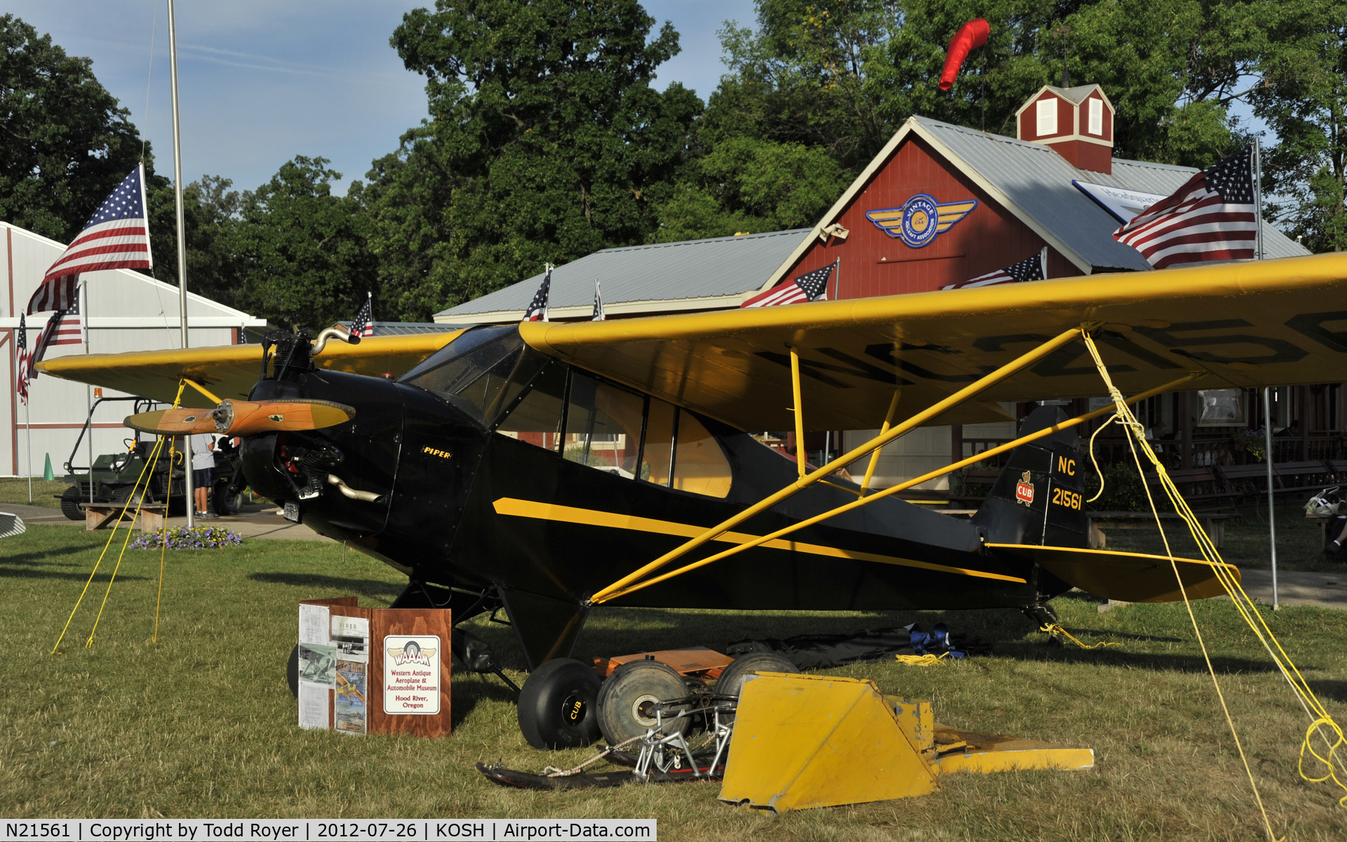 N21561, 1938 Piper J3P C/N 2474, Airventure 2012