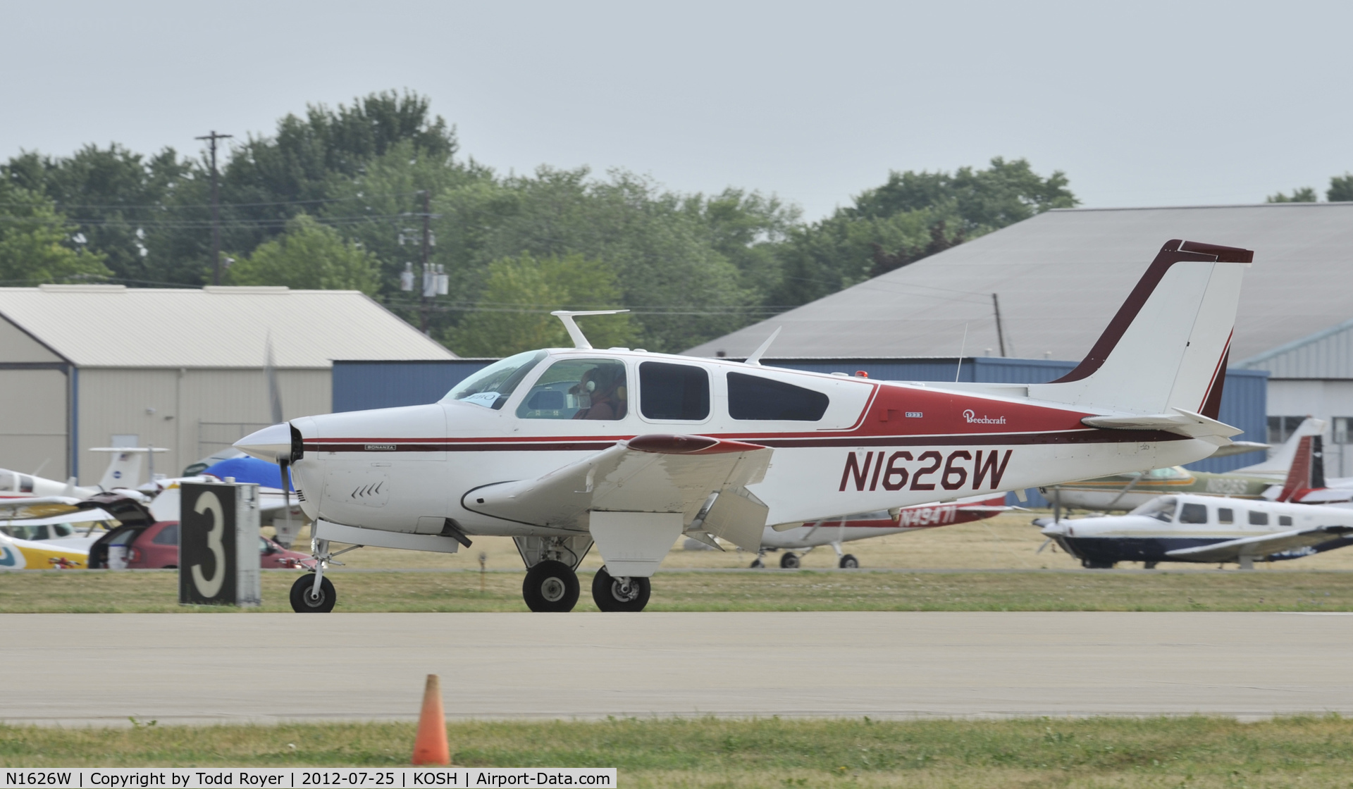 N1626W, 1972 Beech G33 Bonanza C/N CD-1294, Airventure 2012