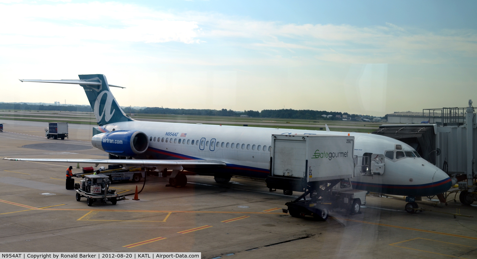 N954AT, 2000 Boeing 717-2BD C/N 55016, Atlanta