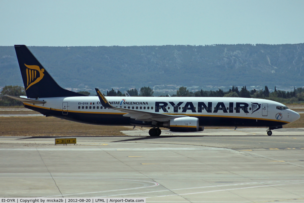 EI-DYR, 2008 Boeing 737-8AS C/N 37513, Taxiing