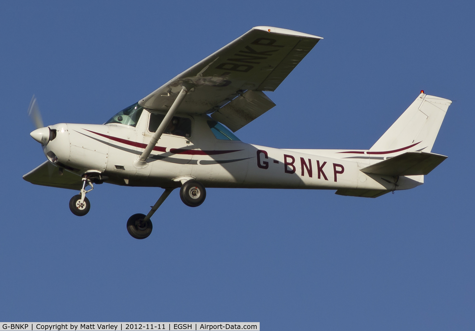 G-BNKP, 1978 Cessna 152 C/N 152-81286, Arriving at EGSH.