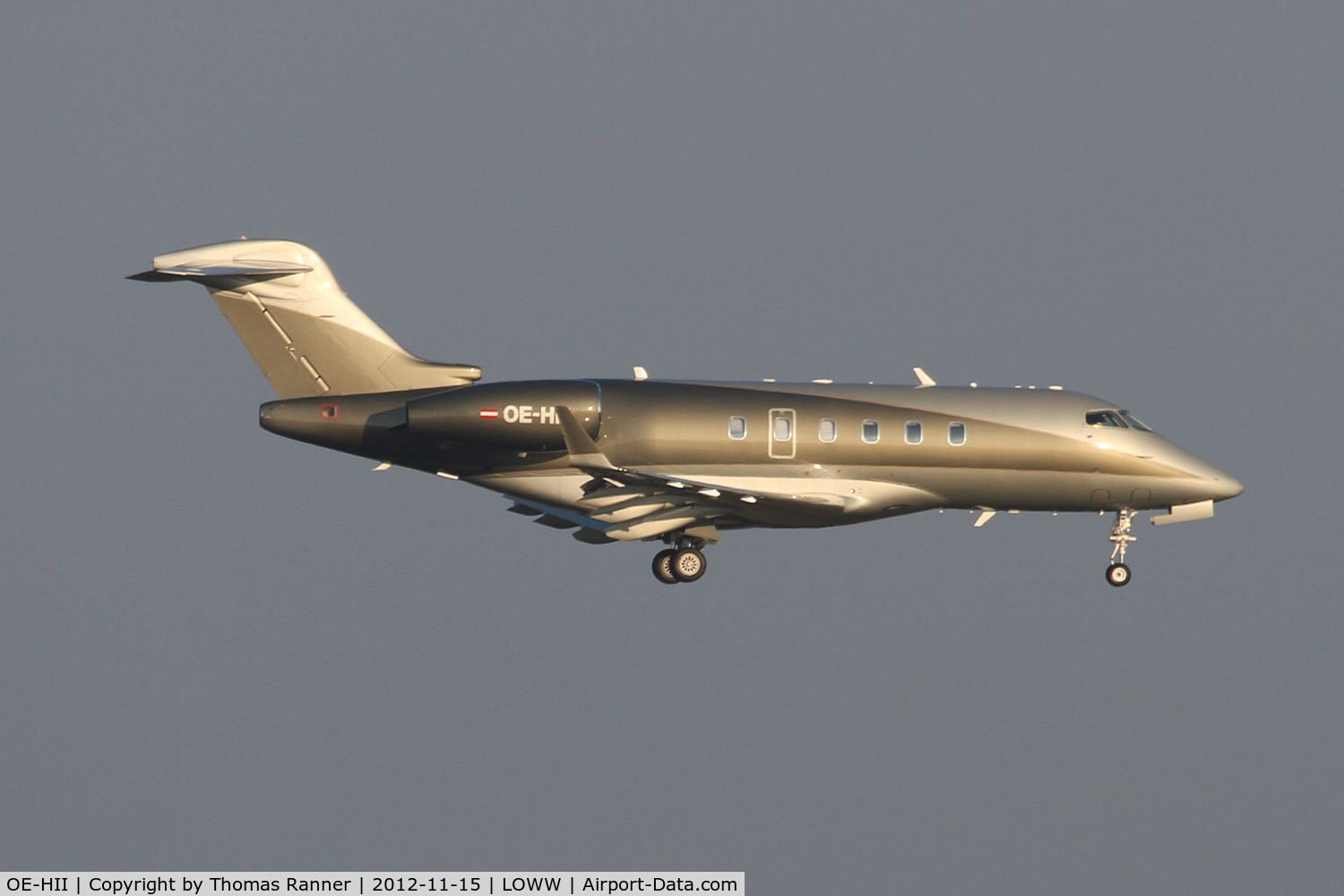 OE-HII, Bombardier Challenger 300 (BD-100-1A10) C/N 20111, BD-100