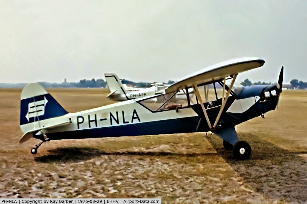 PH-NLA, 1944 Piper L-4J Grasshopper (J3C-65D) C/N 12772, Piper J-3C-65 Cub [12772] Hilversum~PH 29/08/1976.
Image taken from a slide.