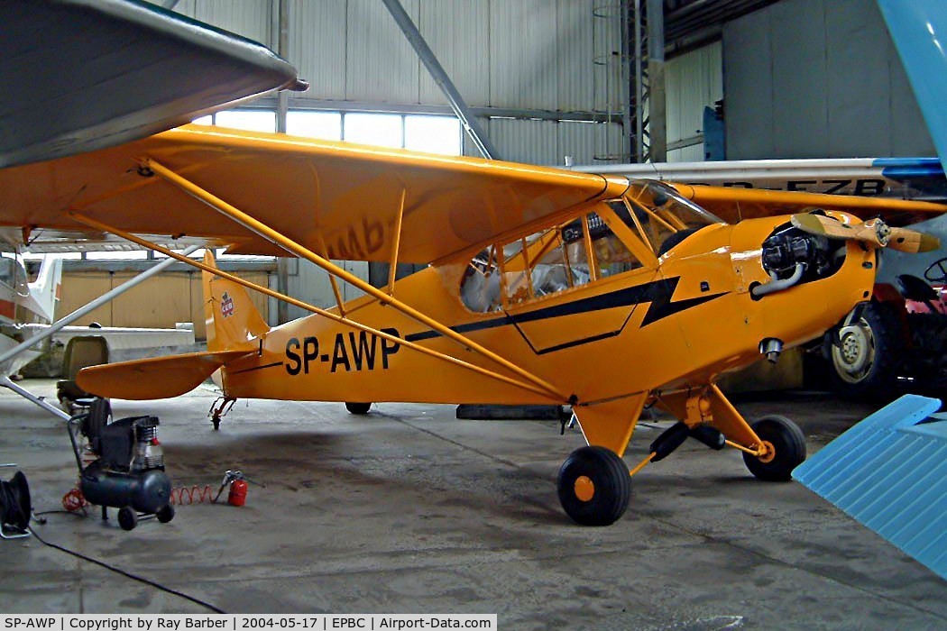 SP-AWP, Piper L-4B Grasshopper C/N 10123, AWP   Piper J-3C-65 Cub [10123] Warsaw-Babice~SP 17/05/2004