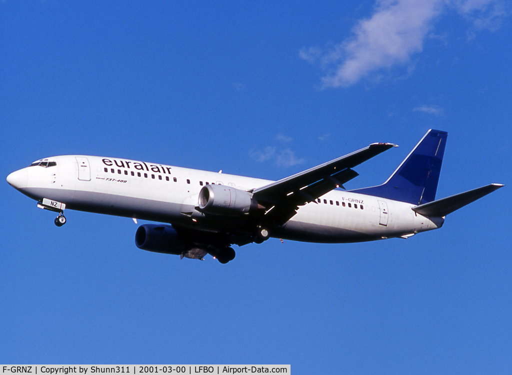 F-GRNZ, 1992 Boeing 737-430 C/N 27003, Landing rwy 32L