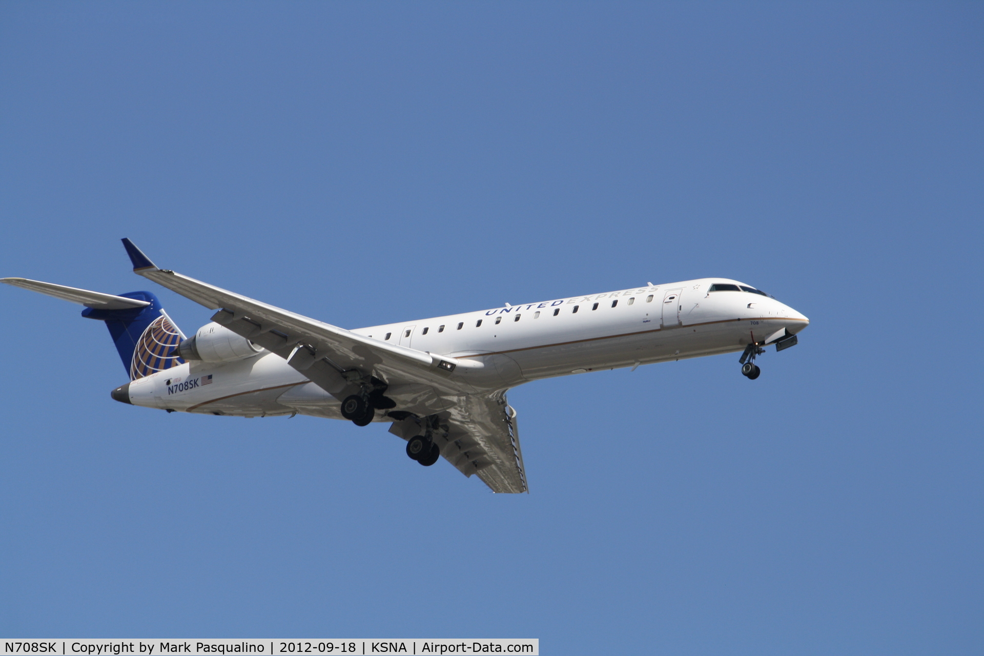 N708SK, 2004 Bombardier CRJ-701ER (CL-600-2C10) Regional Jet C/N 10156, CL-600-2C10