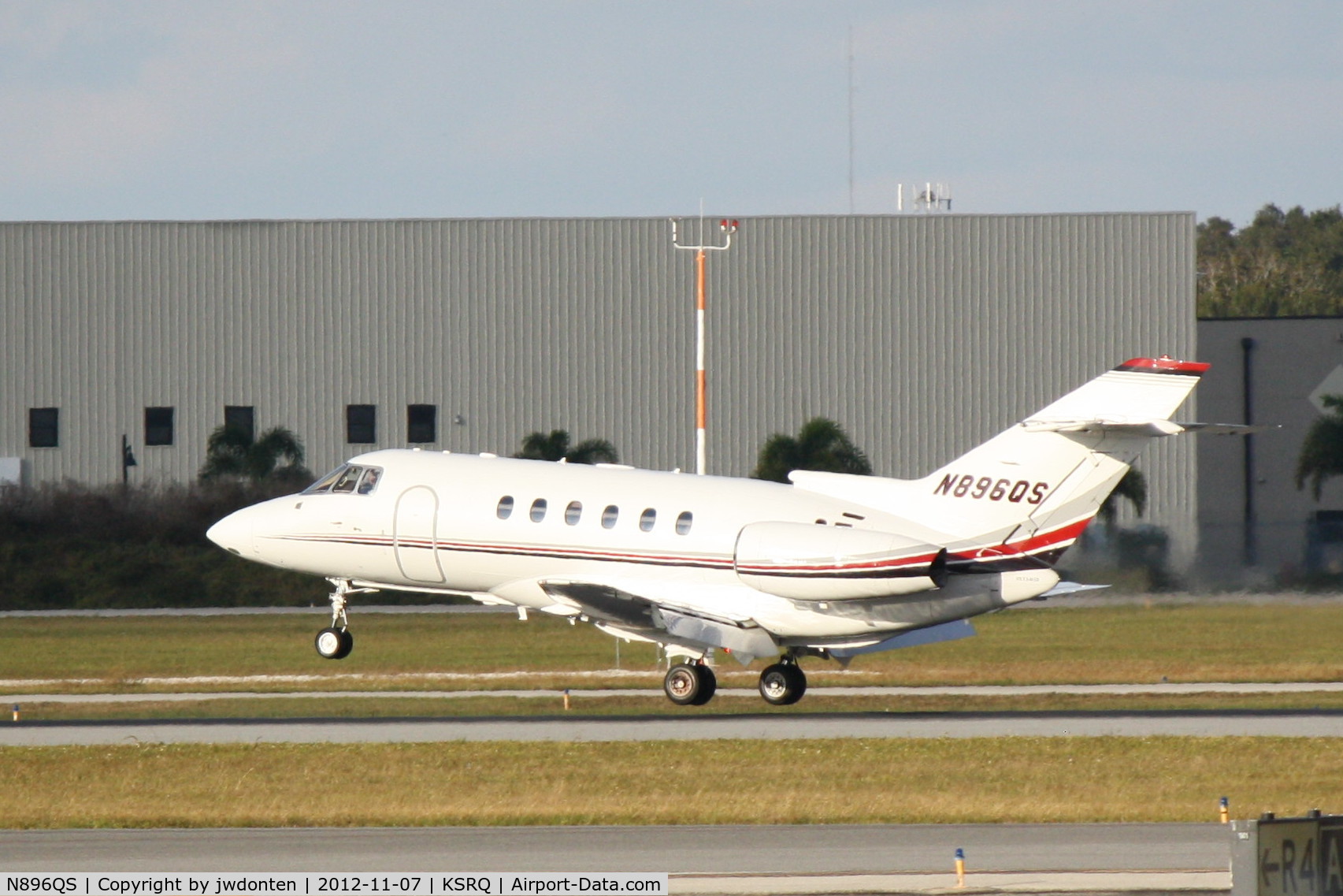 N896QS, 2003 Raytheon Hawker 800XP C/N 258640, Execjet Flight 896 (N896QS) arrives at Sarasota-Bradenton International Airport following a flight from Trenton-Mercer Airport