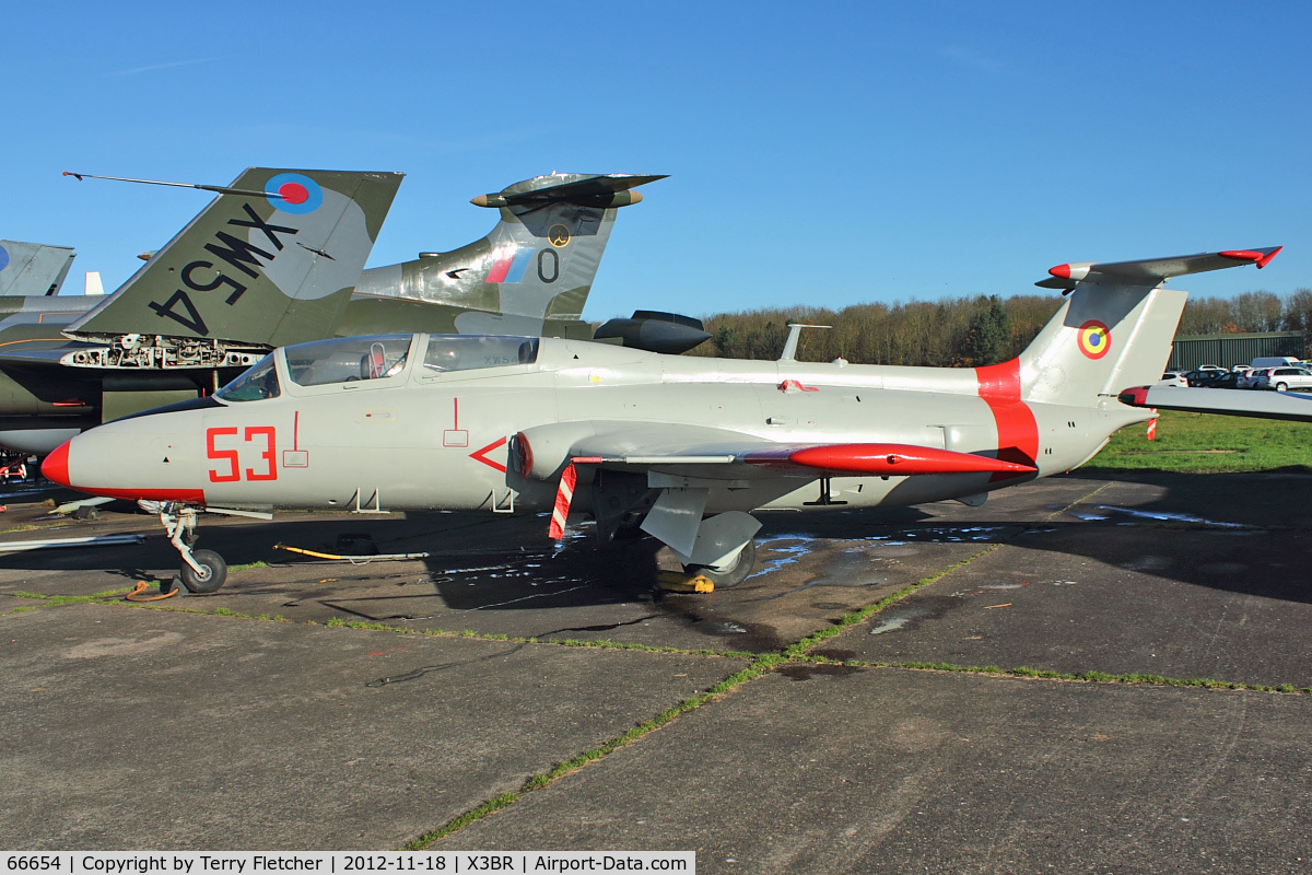 66654, Aero L-29 Delfin C/N 395189, 053 (53 RED), Aero L-29M, c/n: 395189 at Bruntingthorpe
