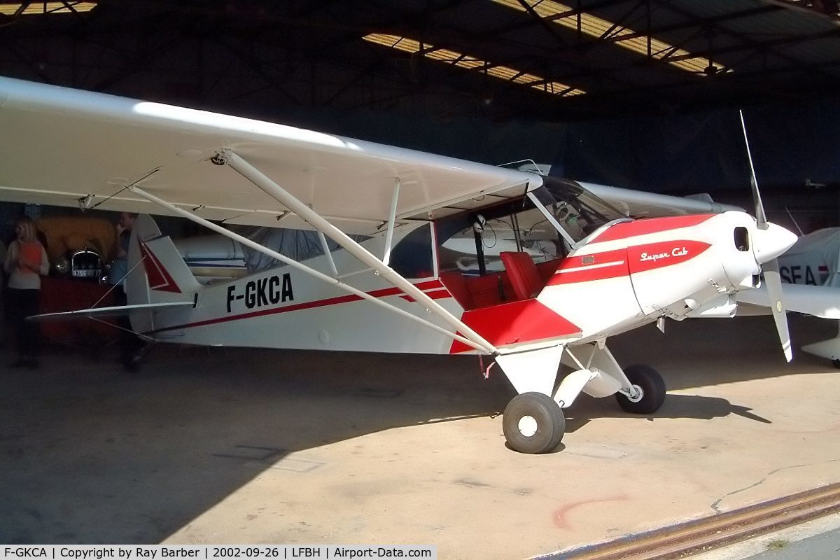 F-GKCA, Piper PA-18-150 Super Cub C/N 18-8604, Piper PA-18-150 Super Cub [18-8604] La Rochelle-Laleu~F 26/09/2002