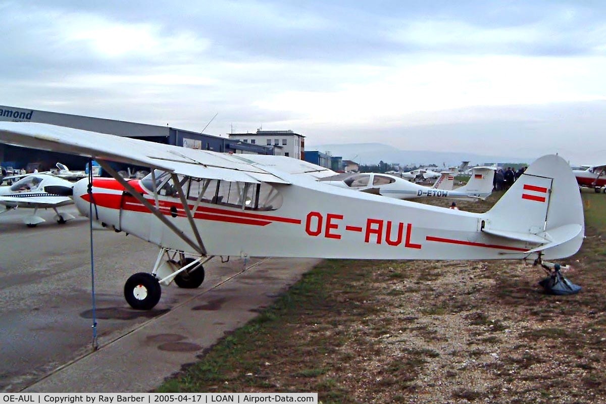 OE-AUL, Piper PA-18-150 Super Cub C/N 18-8826, Piper PA-18-150 Super Cub [18-8826] Wiener Neustadt-Ost~OE 17/04/2005