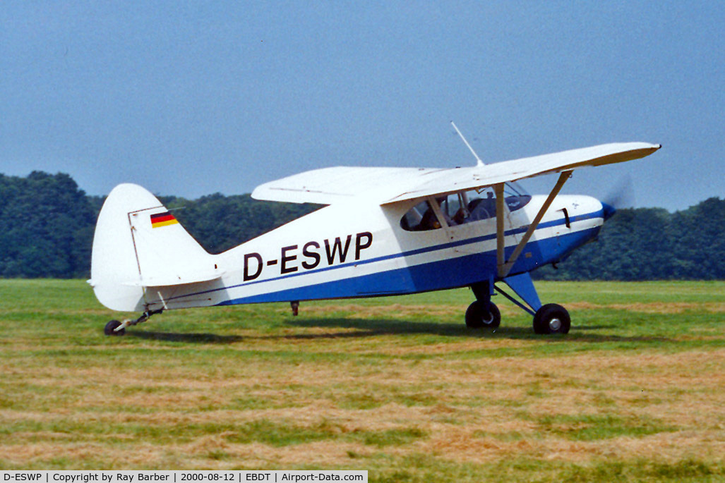D-ESWP, Piper PA-20 135 PACER Pacer C/N 20-1053, Piper PA-20 Pacer [20-1053] Schaffen-Diest~OO 12/08/2000