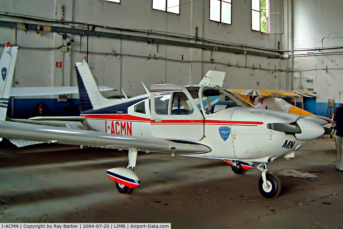 I-ACMN, 1972 Piper PA-28-180 Cherokee G C/N 28-7205106, Piper PA-28-180 Cherokee G [28-7205106] Milan-Bresso~I 20/07/2004.