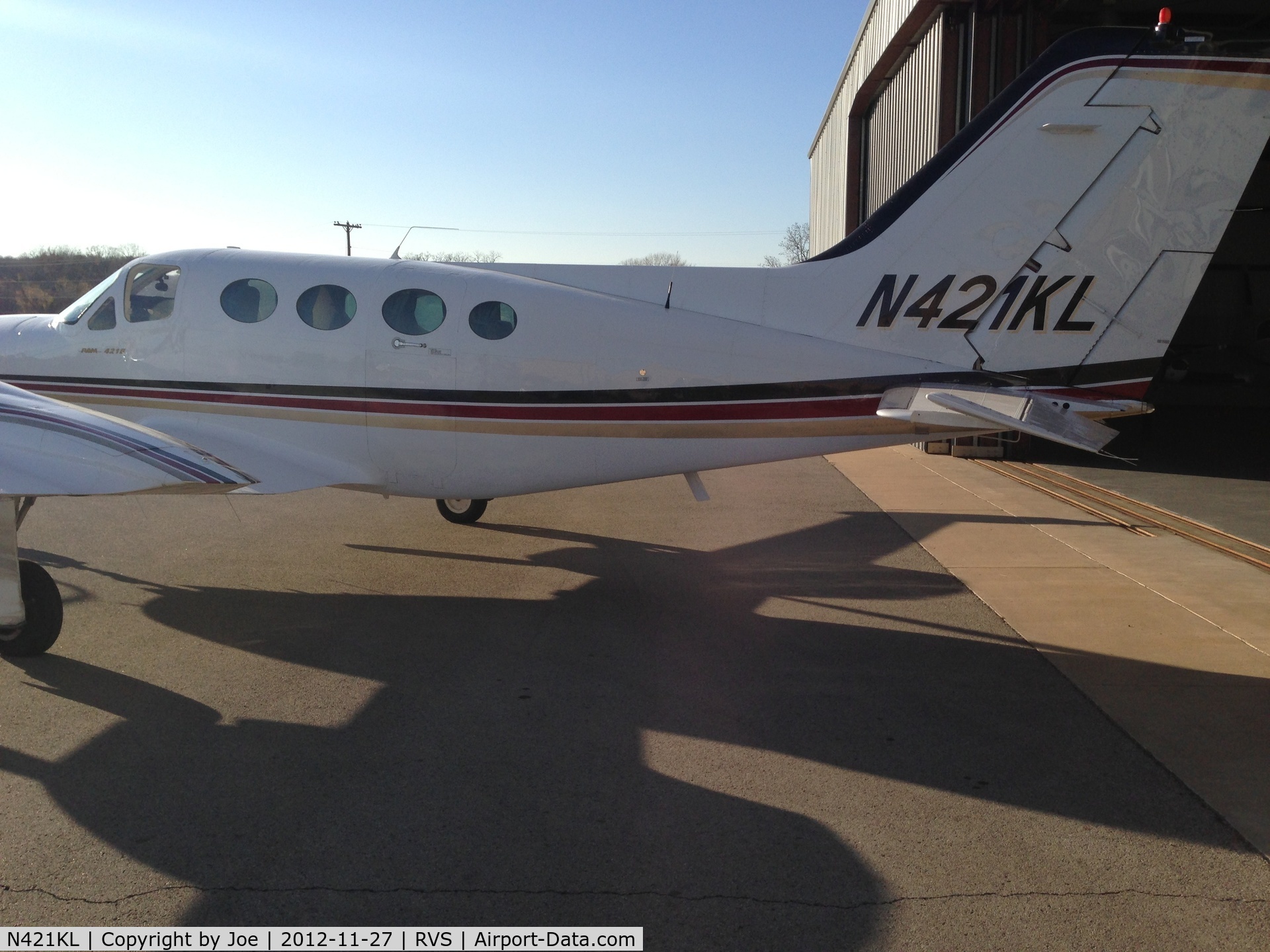 N421KL, 1970 Cessna 421B Golden Eagle C/N 421B0015, At RVS being push back to the hanger