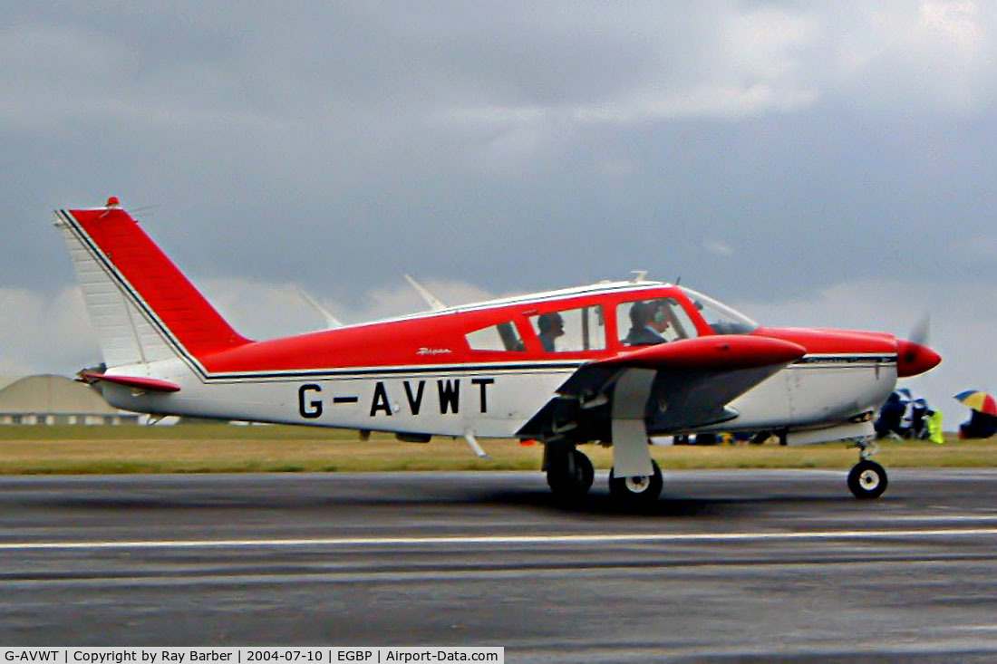 G-AVWT, 1968 Piper PA-28R-180 Cherokee Arrow C/N 28R-30362, Piper PA-28R-180 Cherokee Arrow [28R-30362] Kemble~G 10/07/2004
