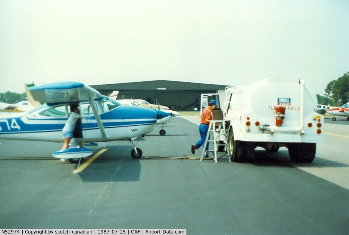 N52974, 1974 Cessna 182P Skylane C/N 18262981, 1974 Cessna 182P, N52974, at Norfolk International Airport, Norfolk, VA