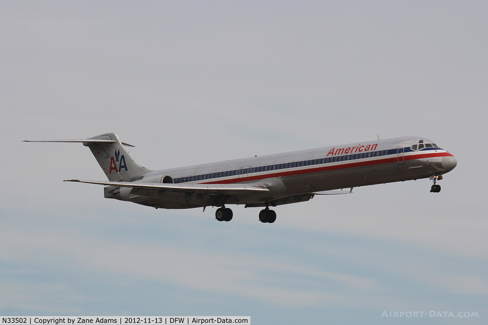 N33502, 1989 McDonnell Douglas MD-82 (DC-9-82) C/N 49739, American Airlines landing at DFW Airport