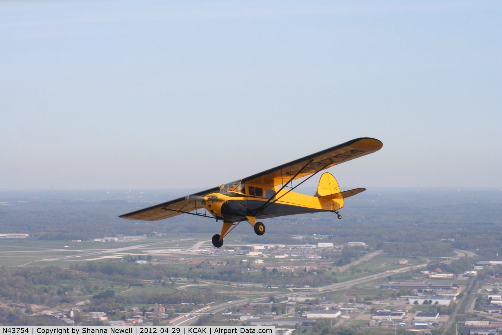 N43754, 1946 Taylorcraft BC12-D C/N 7413, In flight over Akron Canton Airport, Ohio