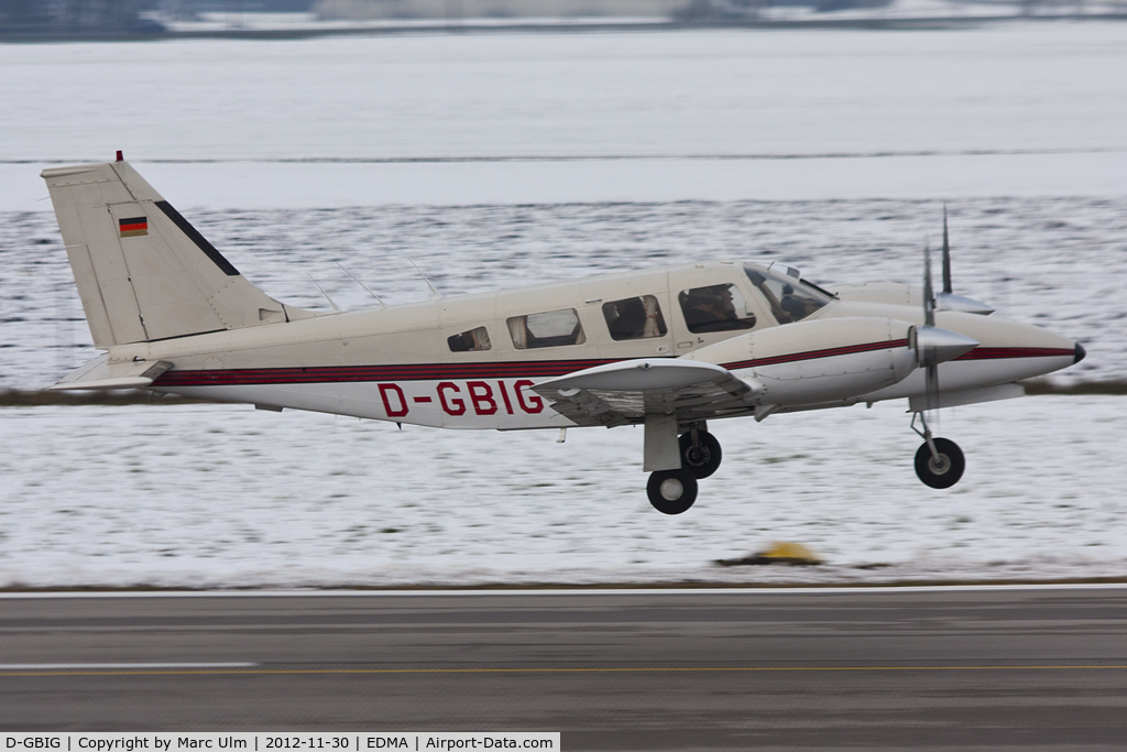 D-GBIG, 1980 Piper PA-34-200T Seneca II C/N 34-8070018, Take off via runway 07 IFR to Straubing (EDMS).