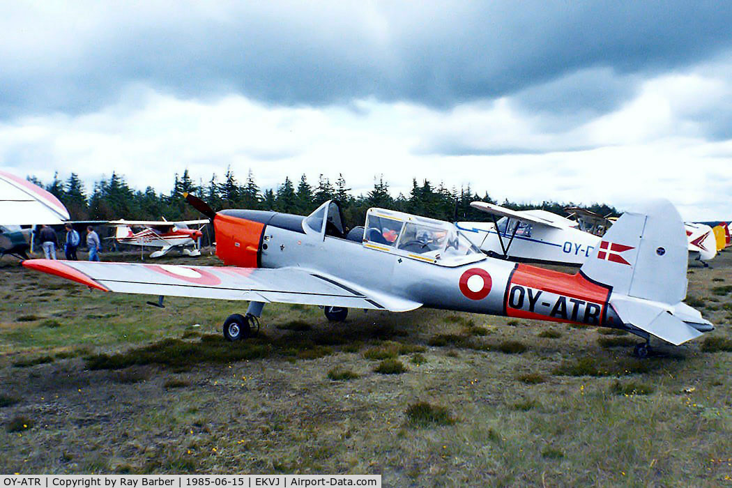 OY-ATR, 1953 De Havilland DHC-1 Chipmunk 22 C/N C1/0802, DHC-1 Chipmunk 22 [C1/0802] Stauning~OY 15/06/1985