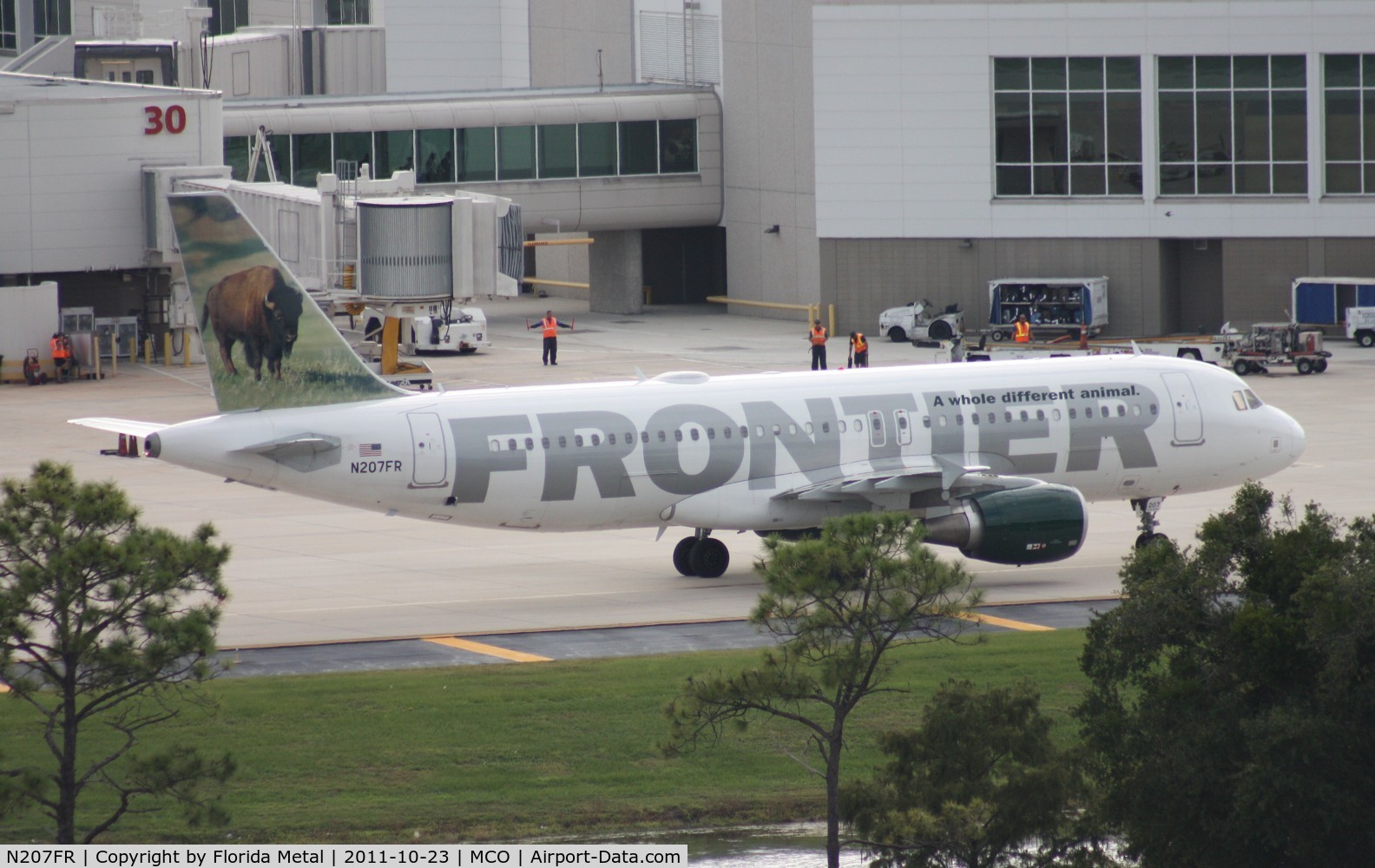 N207FR, 2010 Airbus A320-214 C/N 4307, Thunder the Bison