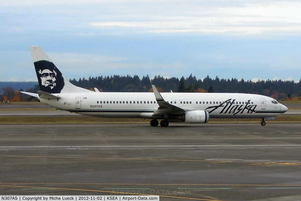 N307AS, 2001 Boeing 737-990 C/N 30015, At Seattle